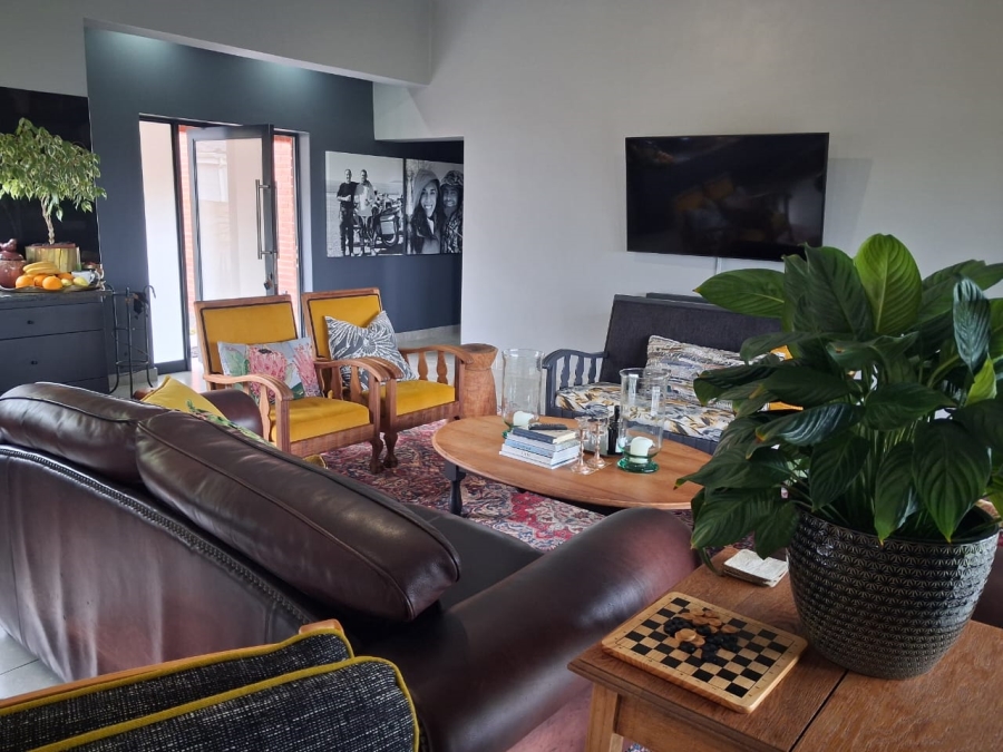 To Let 3 Bedroom Property for Rent in Groot Brakrivier Central Western Cape